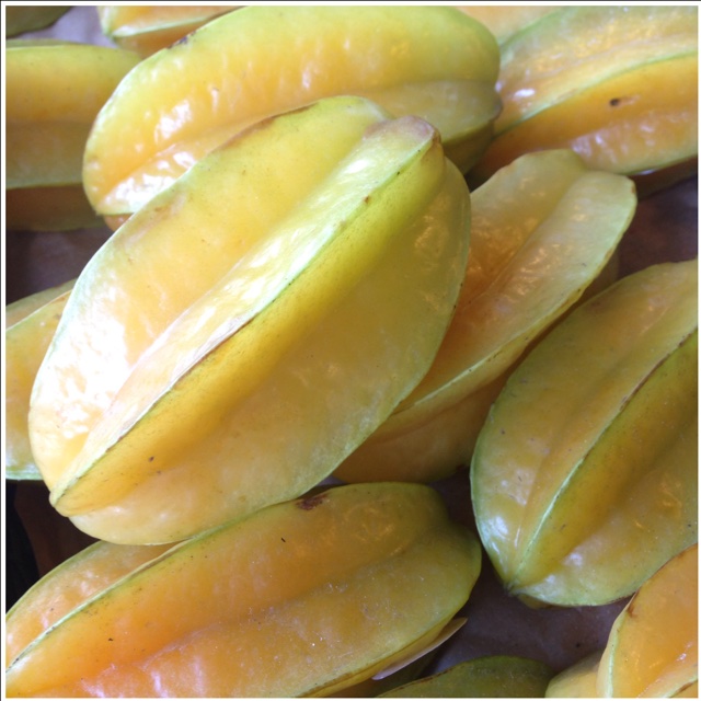 Taiwanese Star Fruit Information, Recipes and Facts