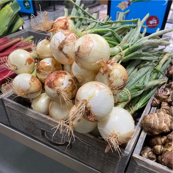 Daniel's Market BC - Shallots have a delicate and sweet flavor