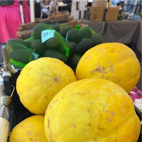 Honeydew with orange gooey substance in the middle? No smell other than the  melon as it should be. : r/fruit