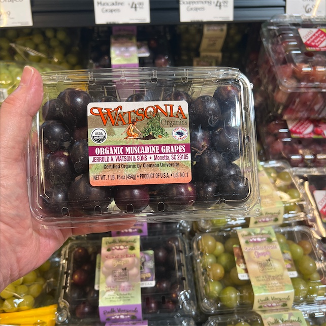 Grapes Red Seedless Per Lb - Holy Land Grocery